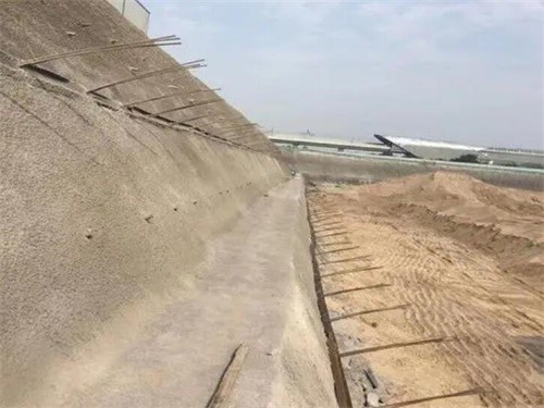 新丰河道边坡加固